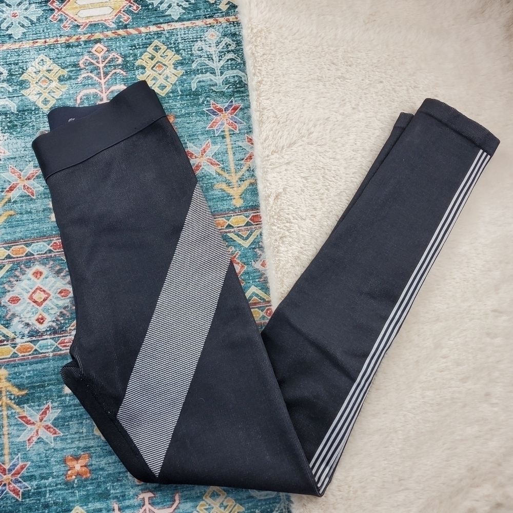 Fabletics Black Gray Legging Small